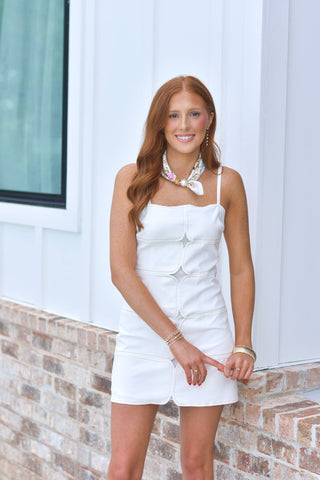 Stitch Detail Mini - White