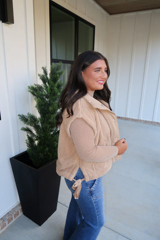 Fleece Vest - Tan